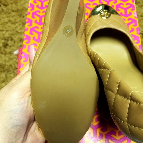 SOLD ⬆️Authentic tory Burch wedge - Picture 4 of 8